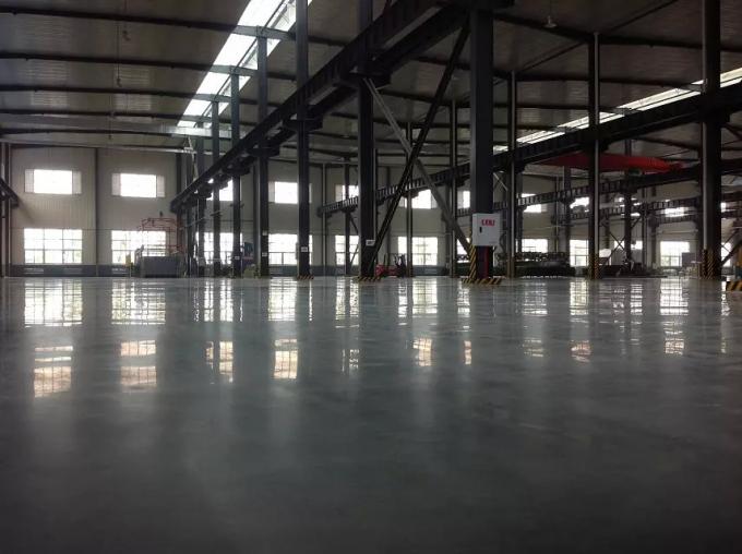 Agente indurente/sigillatore per il pavimento industriale del terrazzo e del calcestruzzo