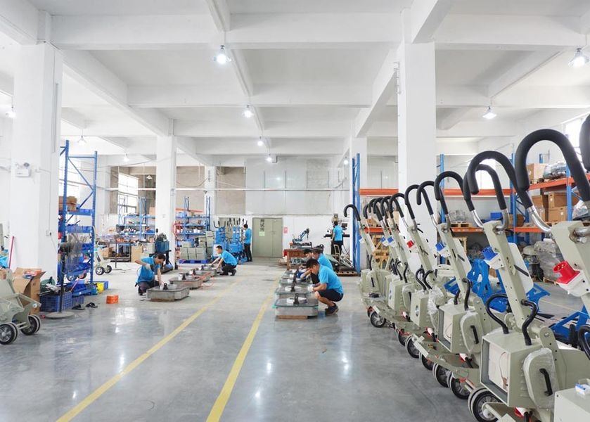 Dongguan Merrock Industry Co.,Ltd linea di produzione in fabbrica